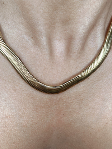 Bold snake necklace